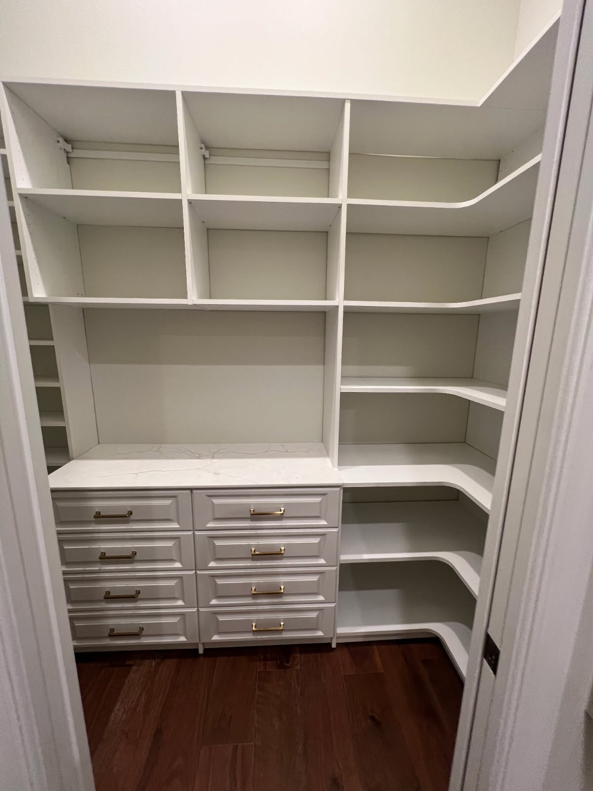 Read more about the article Custom Closet Solutions for Florida Condos and Small Spaces